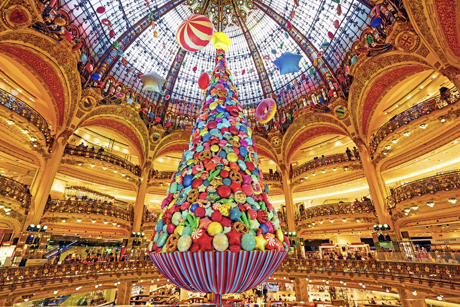 Galerie Lafayette Christmas Tree paris